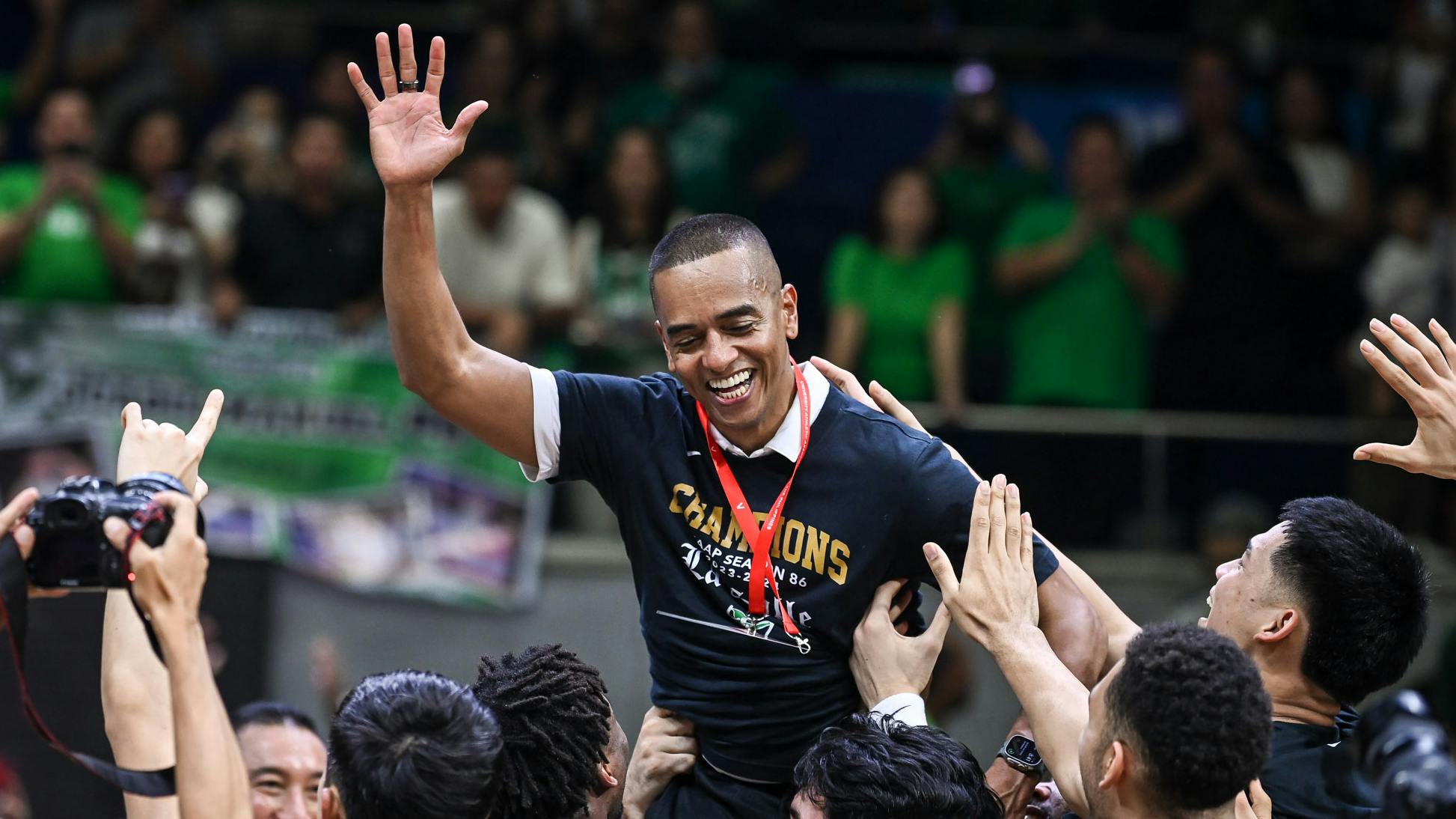 Topex Robinson reveals how Mike Phillips took ‘use your best judgement’ rule to heart in La Salle’s title run